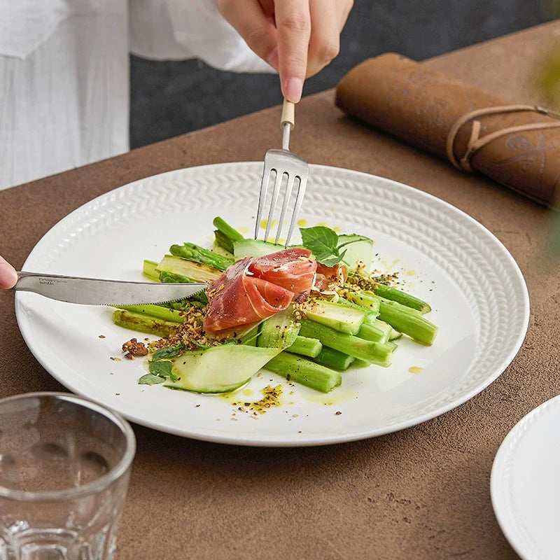 Braided Rim White Ceramic Plate – Elegant Textured Porcelain Dinnerware