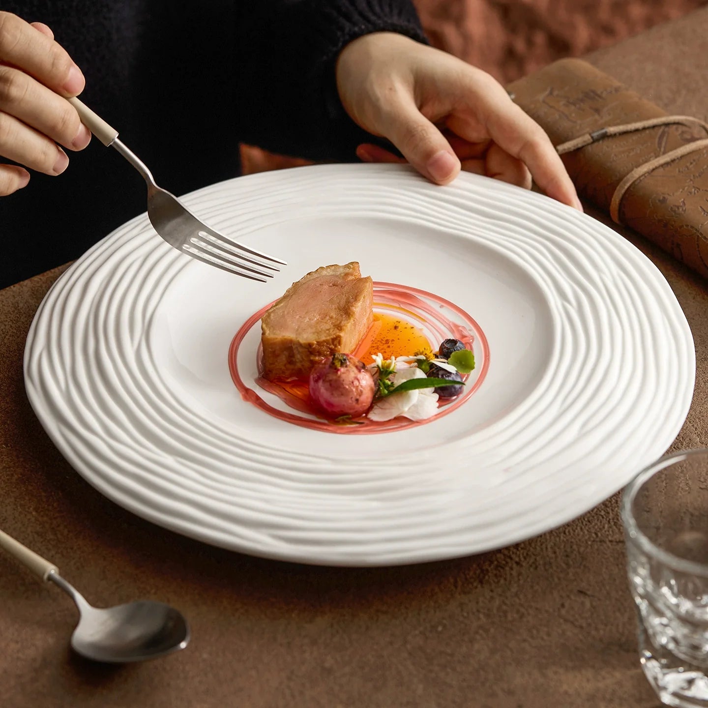 Double-Layer Ripple Porcelain Dinner Plate — Art in Every Curve
